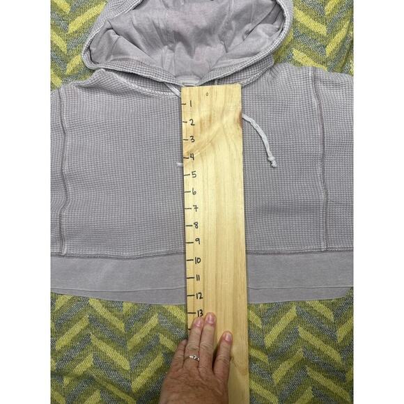 Mono B Cropped Hoodie – Size Large – Light Grey, 100% Cotton, Waffle Knit - Picture 3 of 5